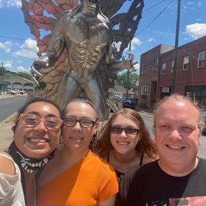 Meet your Posher, Clinton